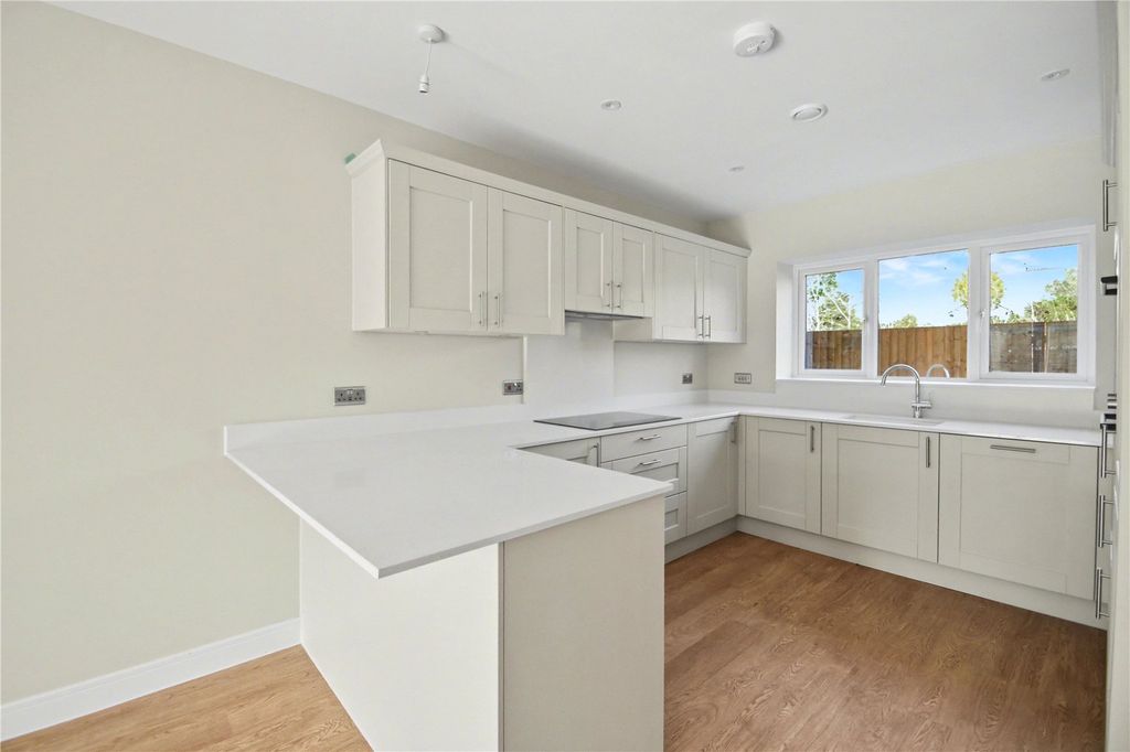 Property photo 1 of 19 Picture No. 33