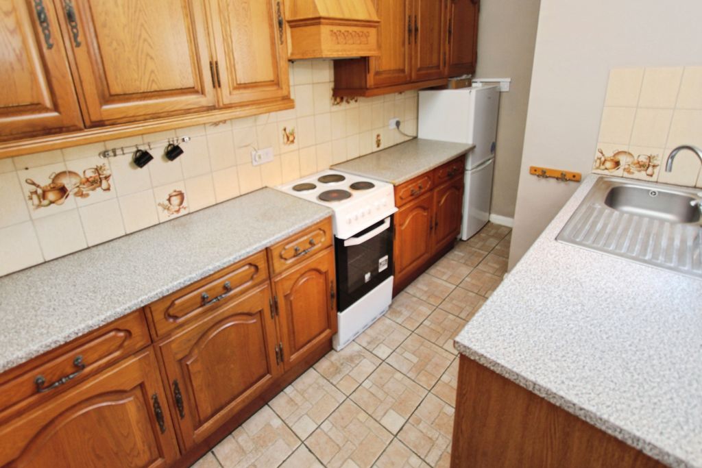 Property photo 2 of 16