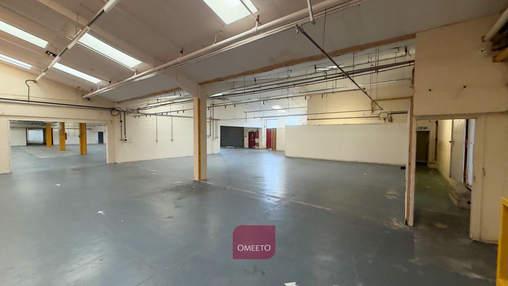 Property photo 3 of 9 Warehouse To Rent