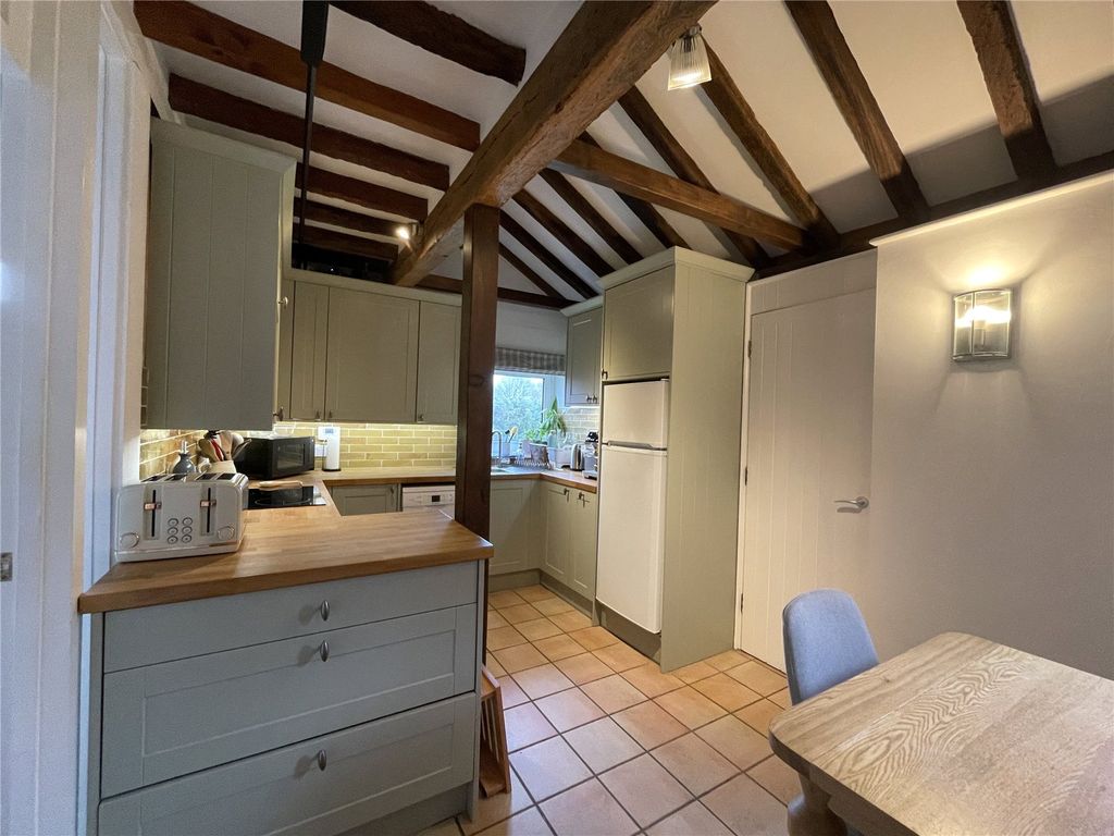 Property photo 2 of 14 Picture No. 27