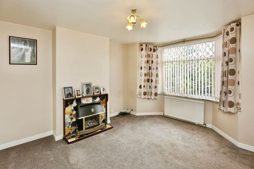 Property photo 3 of 12 Pbox-Img.Jpg