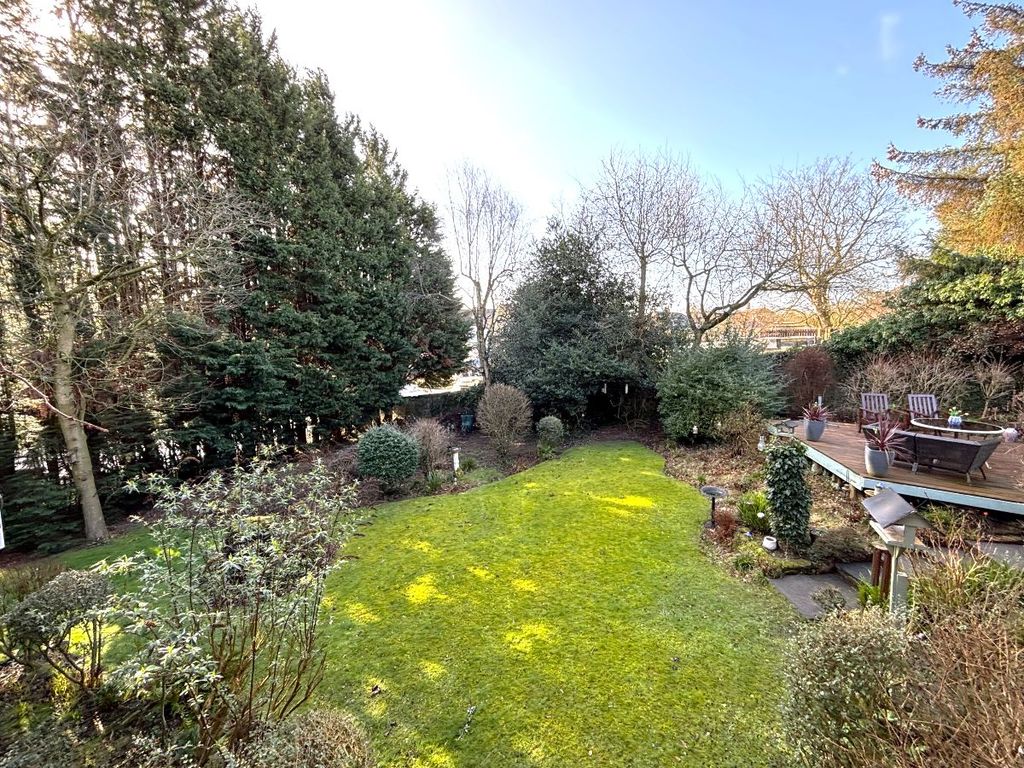 Property photo 2 of 36