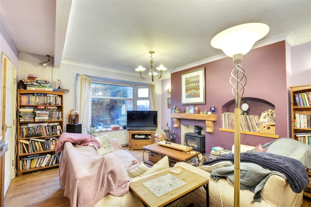 Property photo 2 of 20 Lounge_5.Jpeg