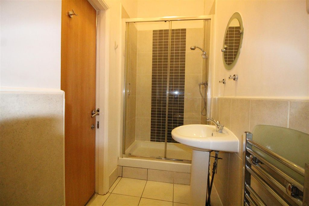 Property photo 3 of 6 Shower Room