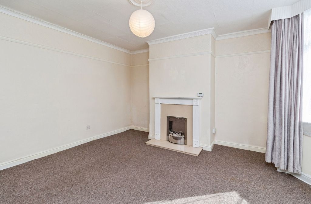 Property photo 3 of 15 Pbox-Img.Jpg