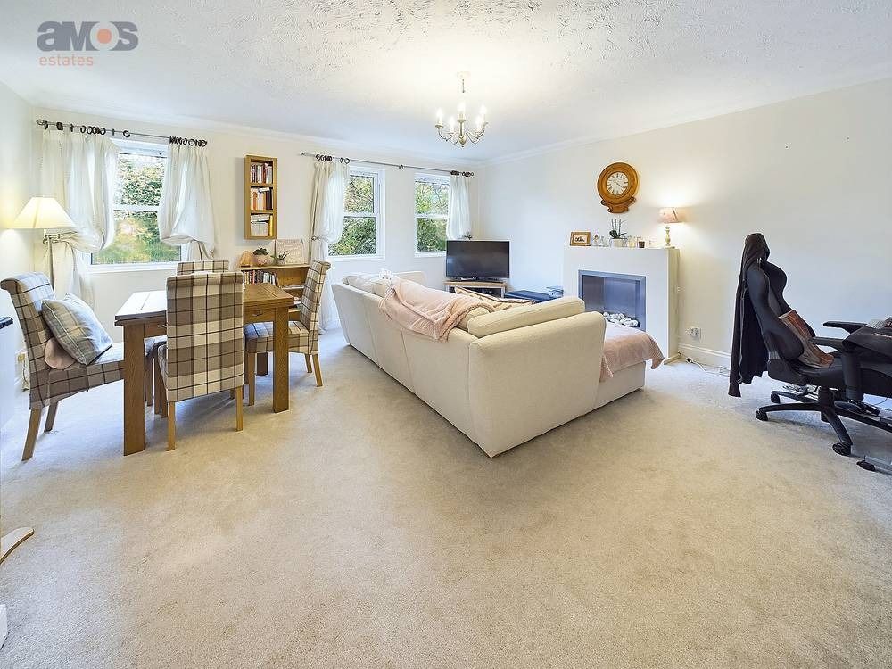 Property photo 1 of 9 3705602