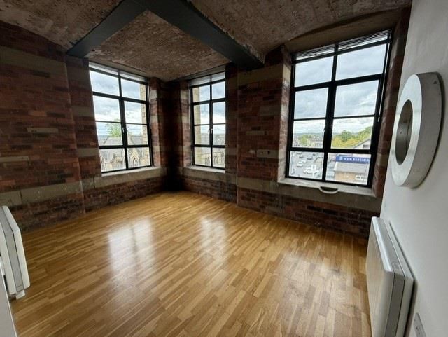 Property photo 1 of 5 Lounge