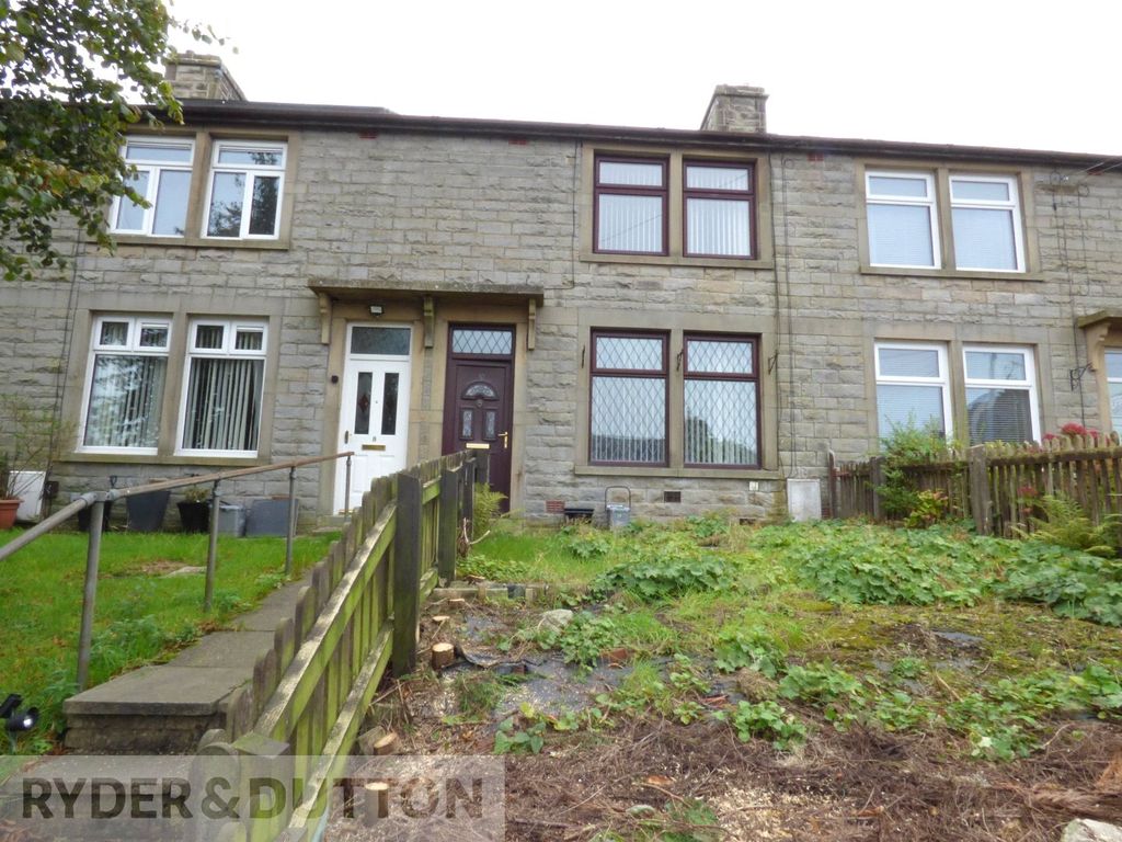 Property photo 3 of 10 Front