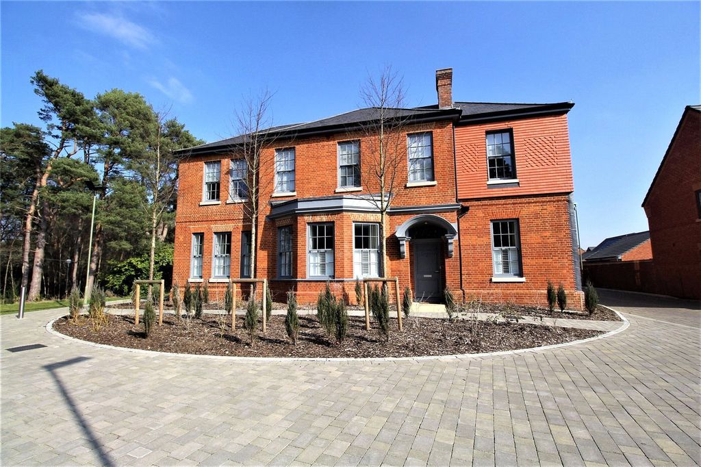 Property photo 1 of 15 Front