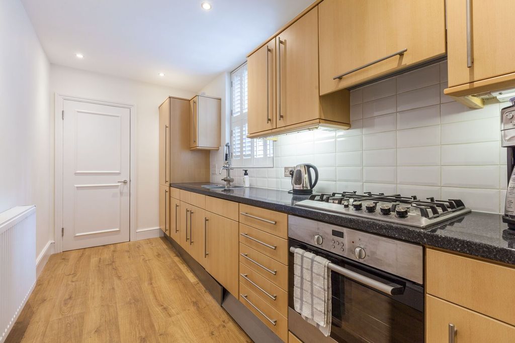 Property photo 1 of 5