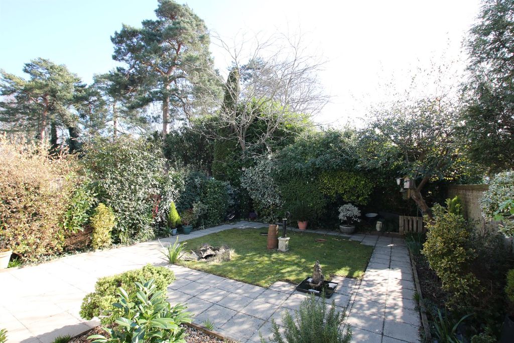 Property photo 2 of 14 Img_9410.Jpg