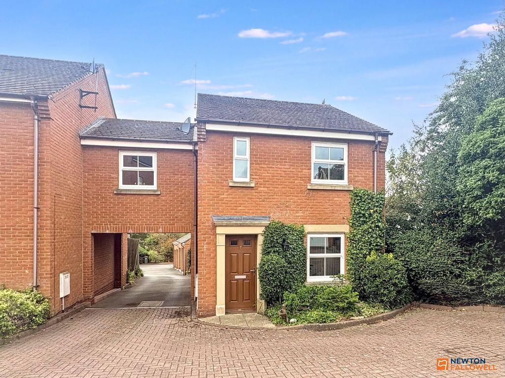 Property photo 1 of 24