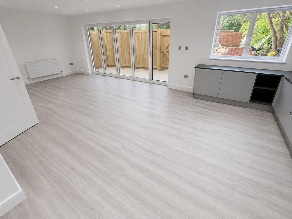 Property photo 3 of 19 Open-Plan 1.Jpg