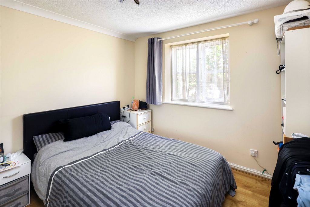 Property photo 3 of 4 Bedroom 1