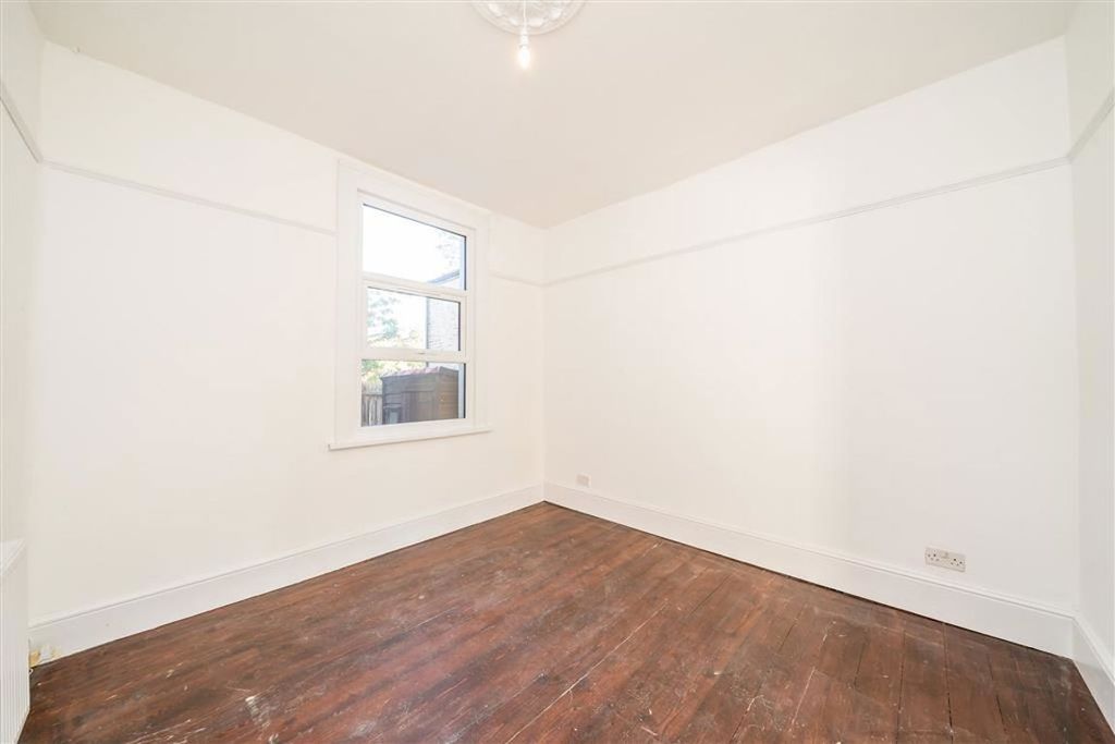 Property photo 3 of 4