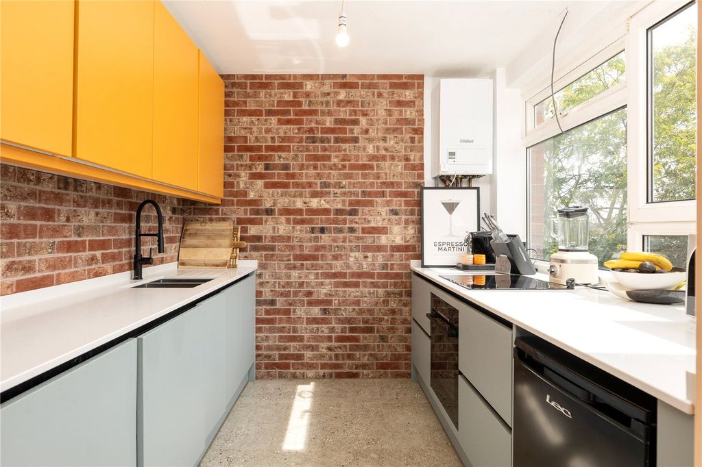 Property photo 2 of 8 Picture No. 07