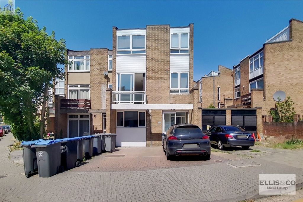 Property photo 1 of 21 Picture No. 08