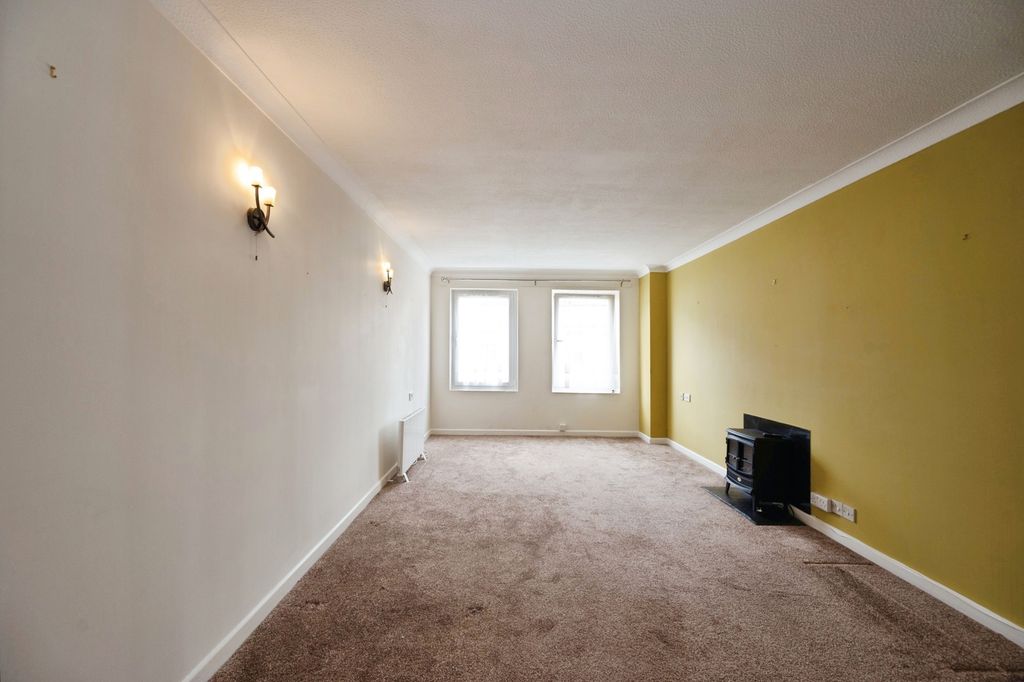 Property photo 3 of 14 Pbox-Img.Jpg