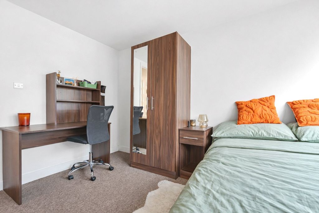 Property photo 3 of 10 Picture No. 20