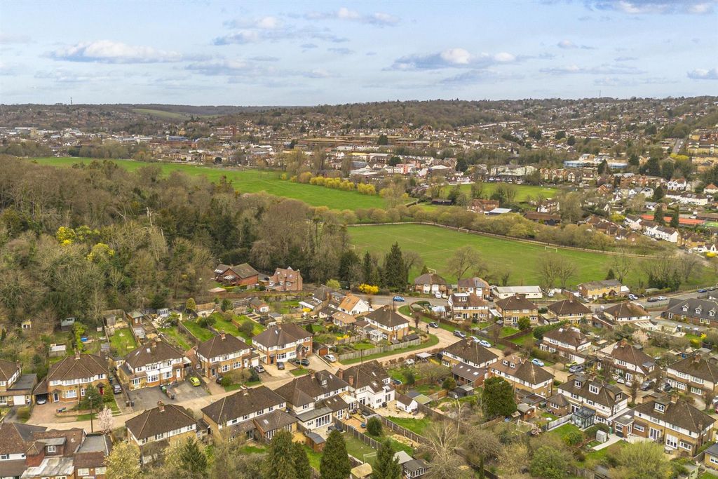 Property photo 2 of 17 Bfb130ee-7Bd9-480c-96c7-41ee91F96201.Jpg