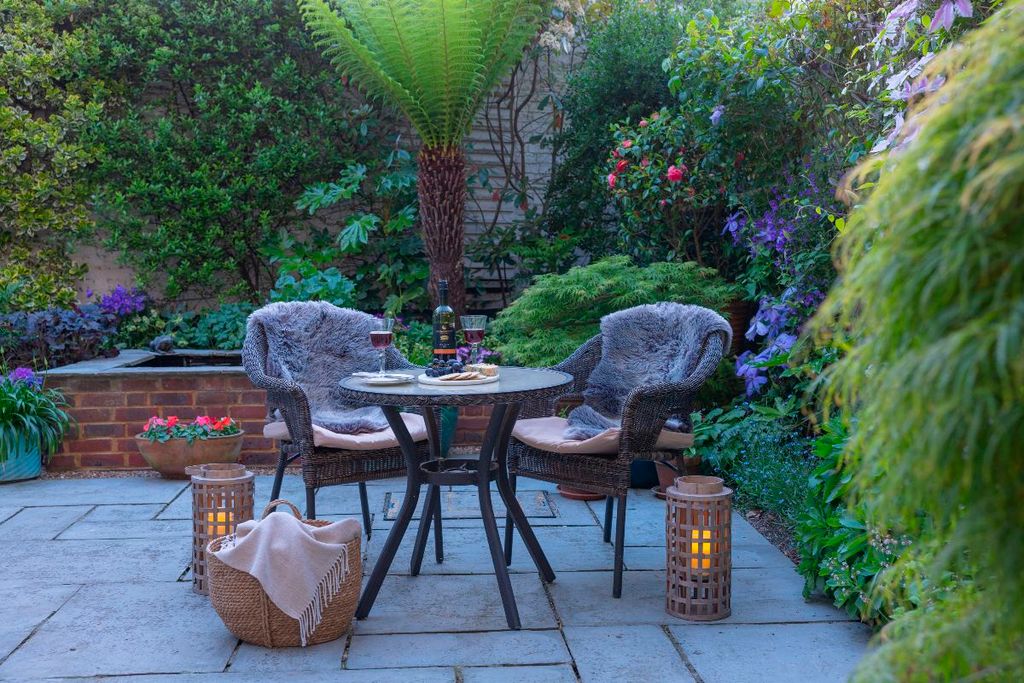 Property photo 1 of 32