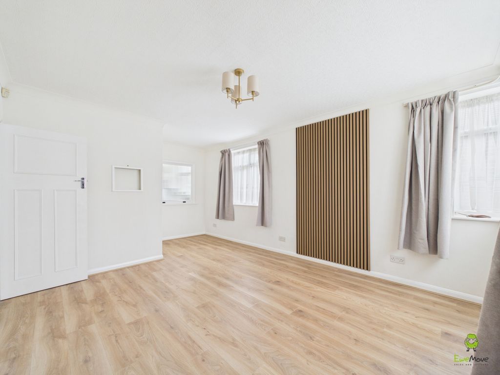 Property photo 2 of 14 Cam02615G0-Pr0170-Still004