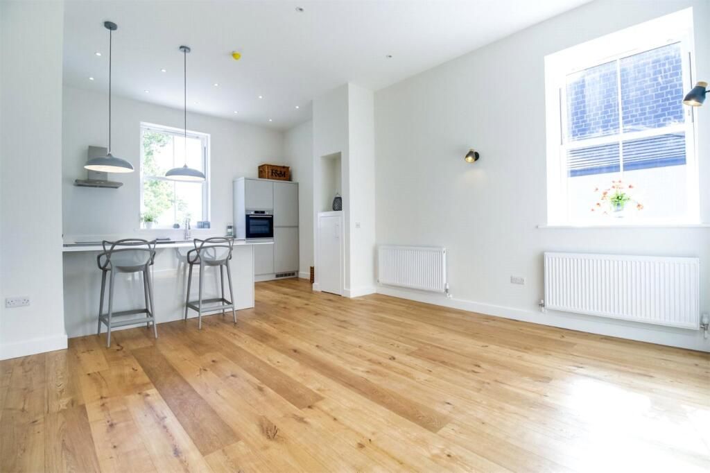 Property photo 2 of 4 Gallery