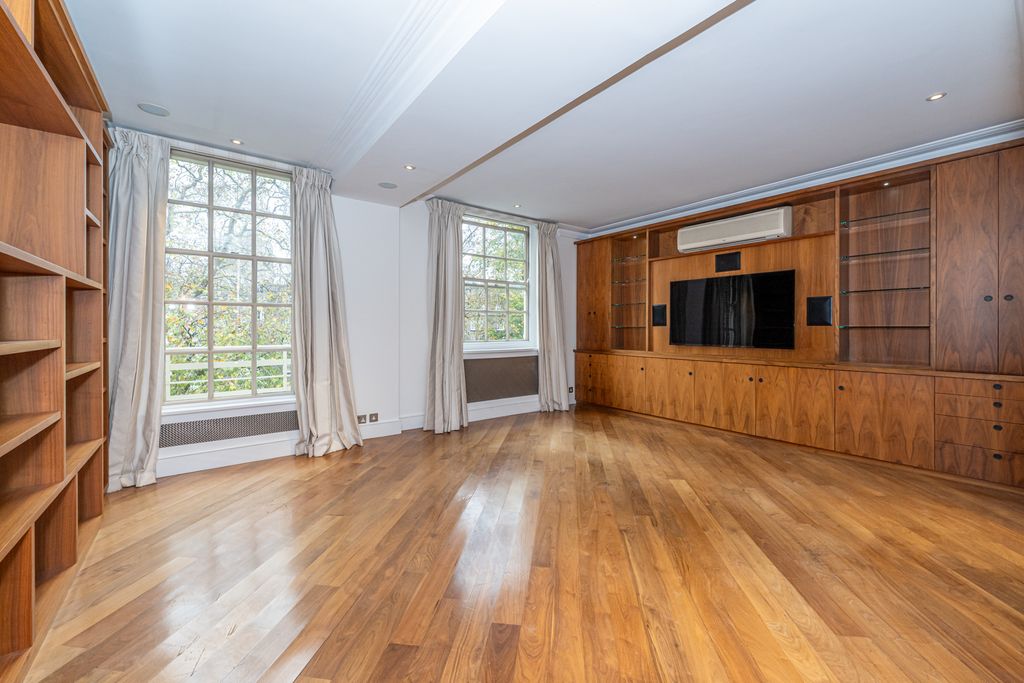 Property photo 3 of 15 Reception Room 3 / Study - 11@20 Lowndes Square