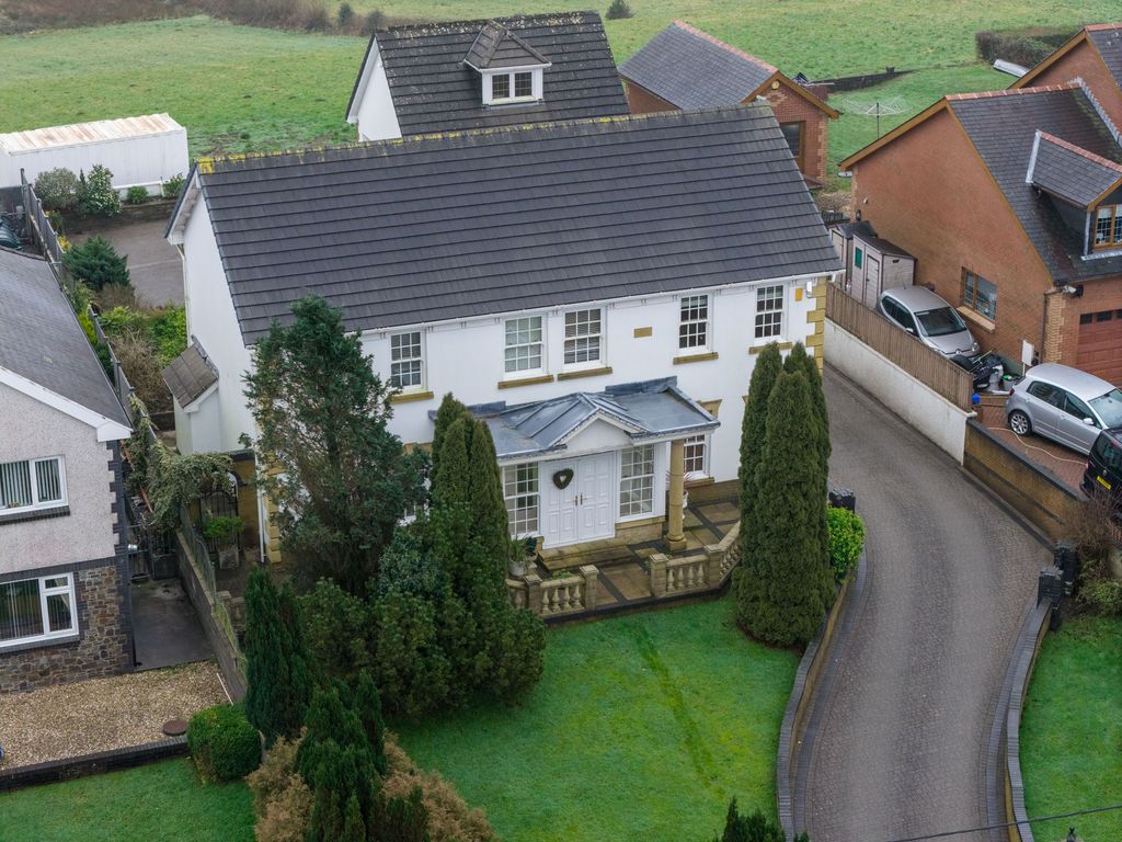 Property photo 1 of 42