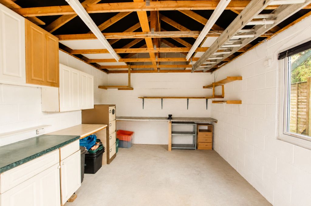 Property photo 3 of 11 78E72Df7-F7F7-4A36-Bf0B-317302493d7F