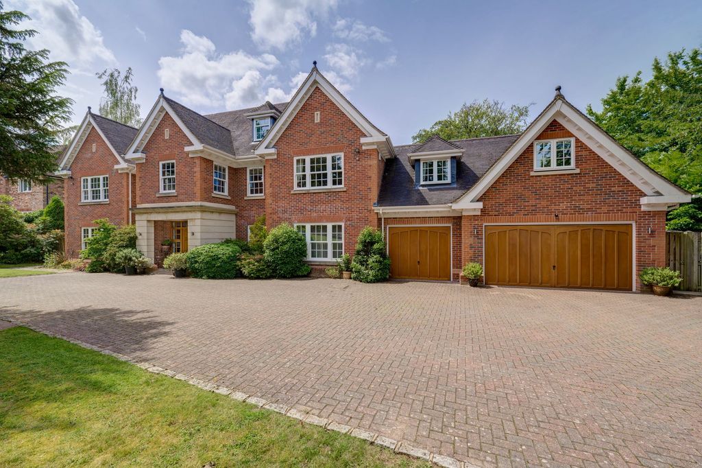 Additional image 19 of 8 bed detached house for saleWestfield Road, Beaconsfield HP9