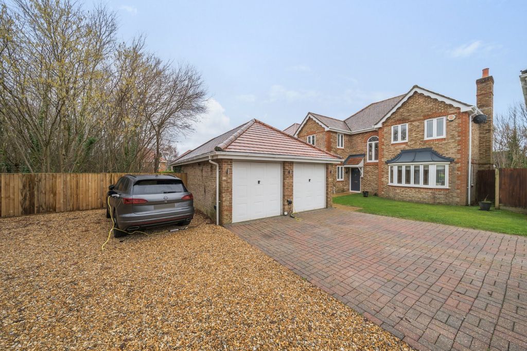 Property photo 1 of 17 Picture No. 20