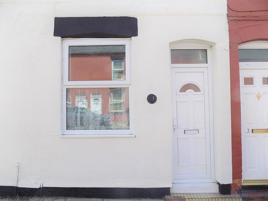 Property photo 2 of 13