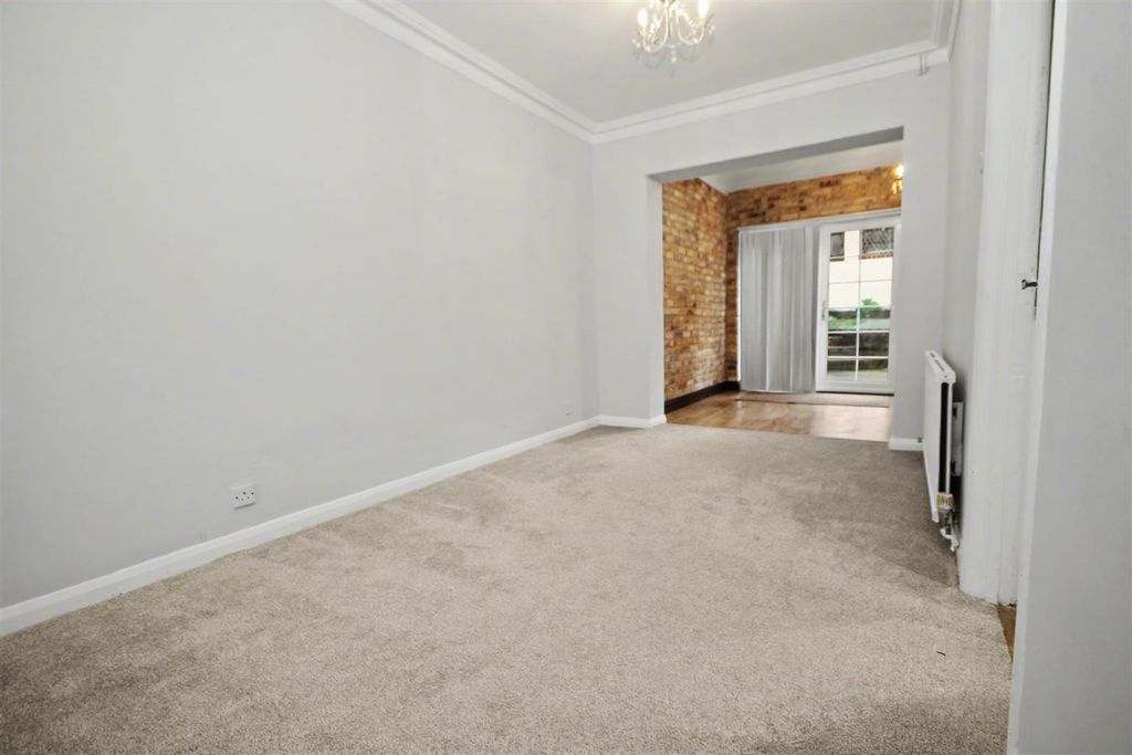 Property photo 2 of 12 Img_8231.Jpg