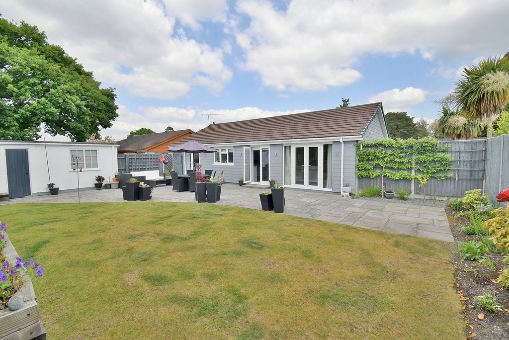 Property photo 2 of 19