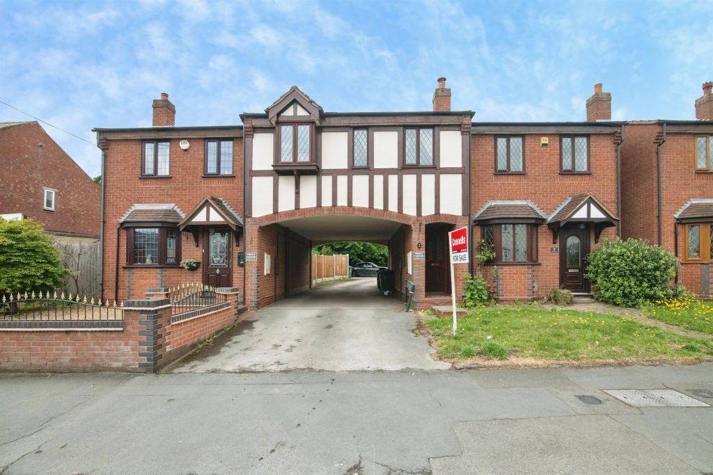 Property photo 1 of 12