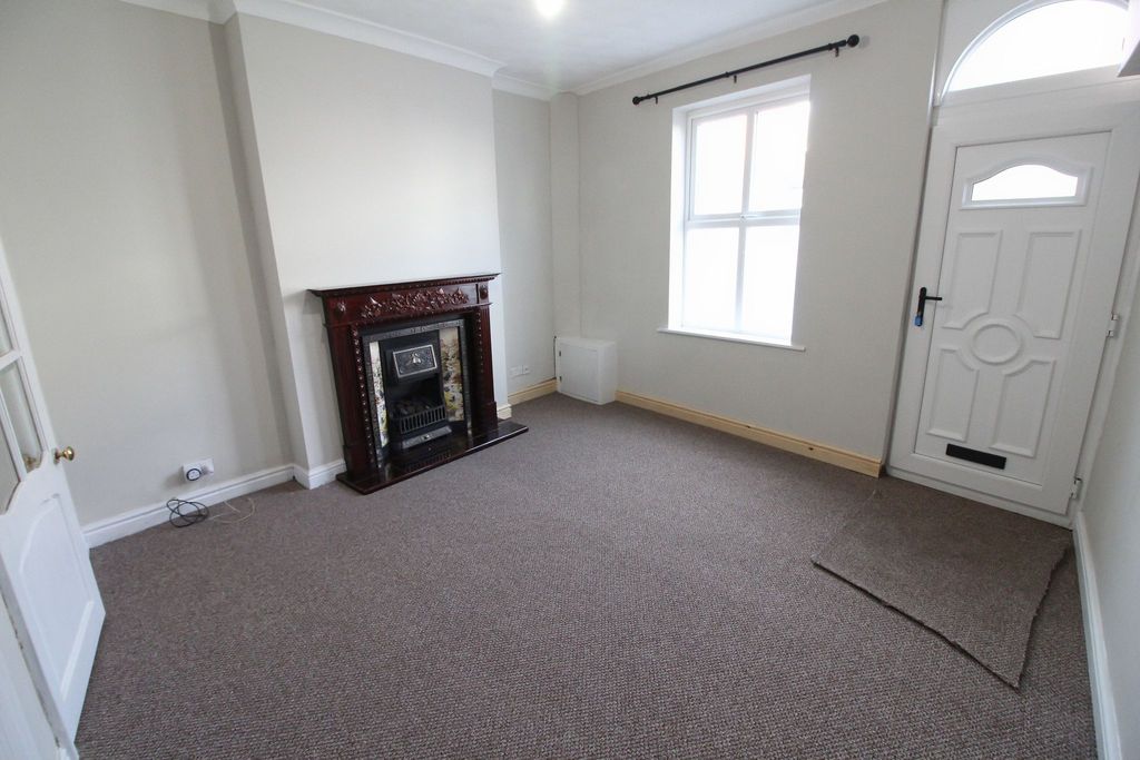 Property photo 3 of 14 Photograph 3