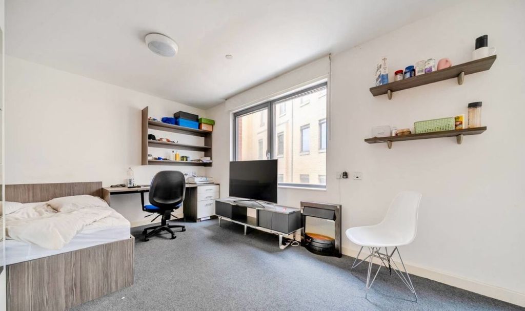 Property photo 2 of 8 Image 2