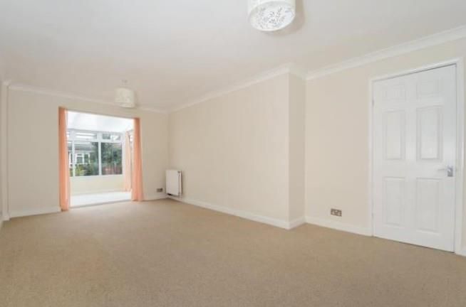 Property photo 3 of 10 Living Room