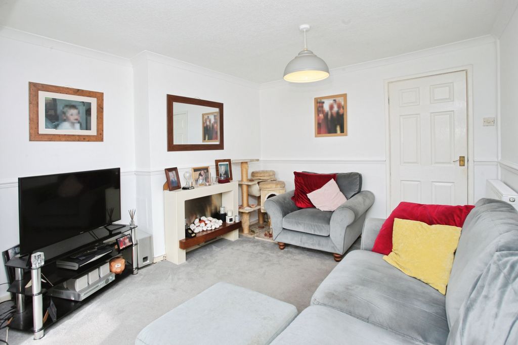 Property photo 2 of 15