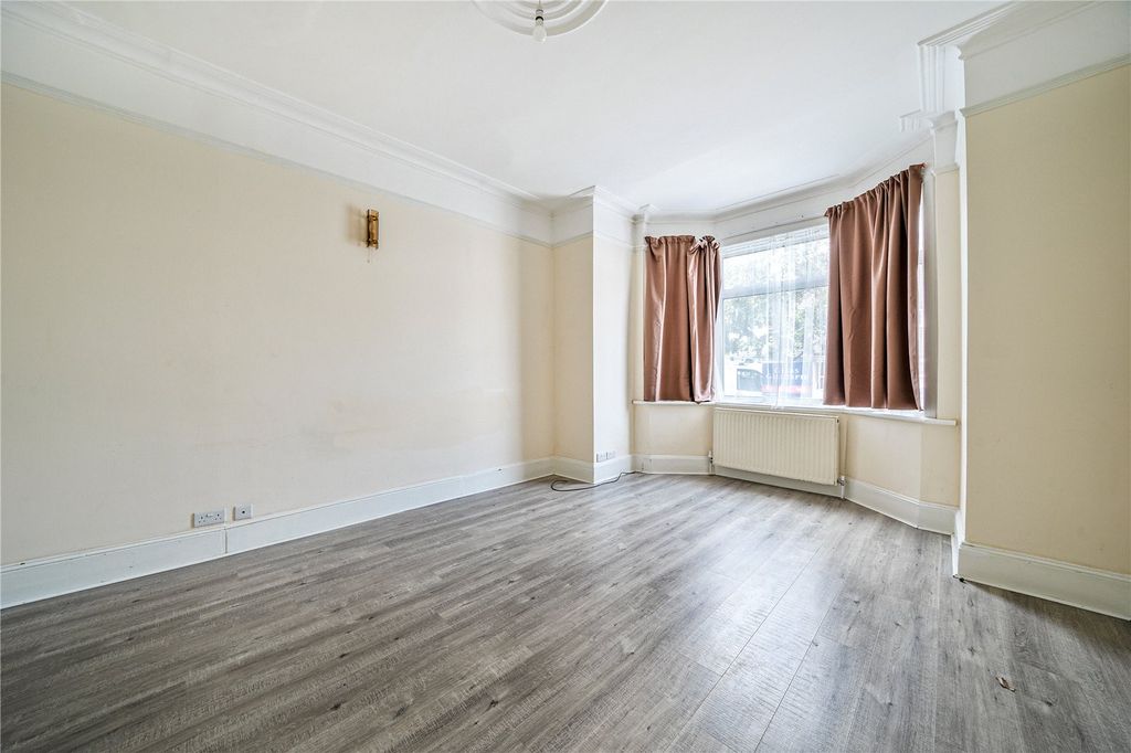 Property photo 2 of 10 Picture No. 06