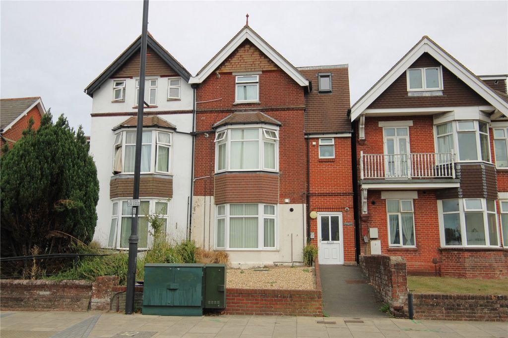 Property photo 1 of 11 Picture No. 16