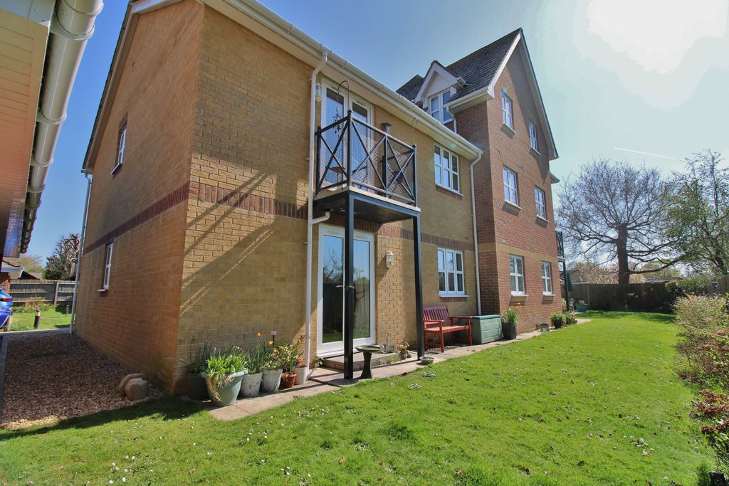Property photo 2 of 14