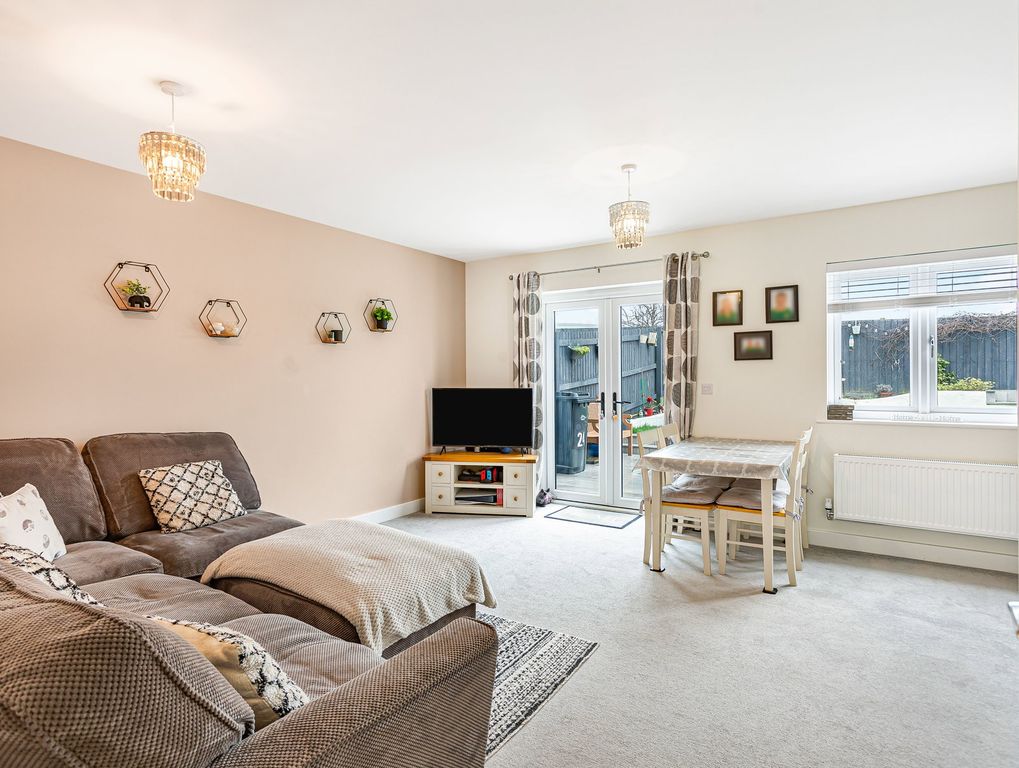 Property photo 3 of 19