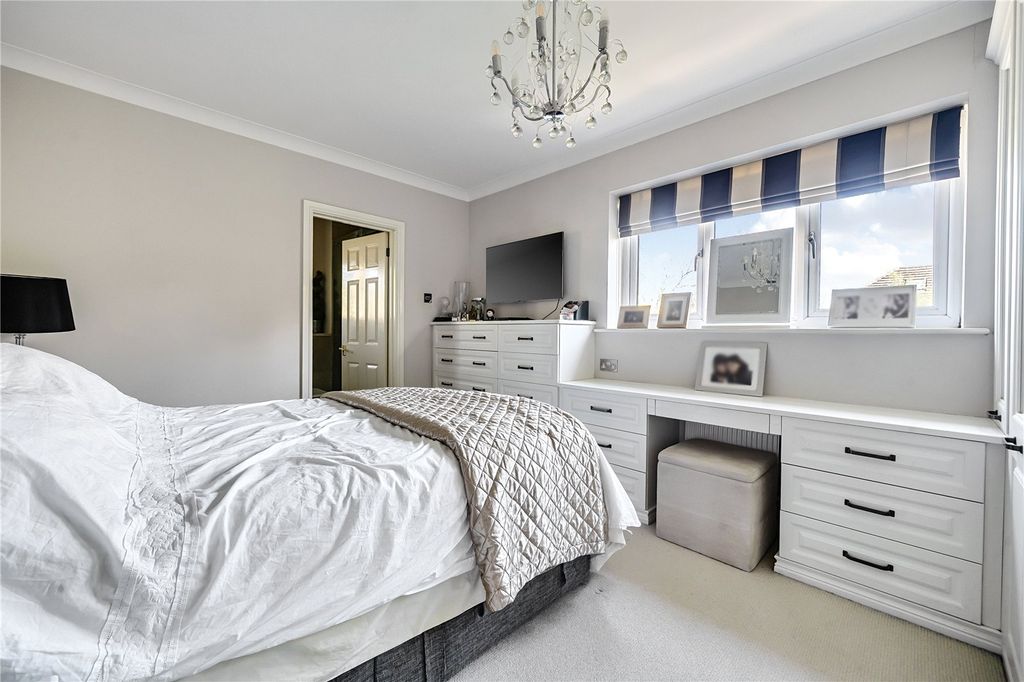Additional image 11 of 5 bed detached house for saleRuskin Court, Crowthorne, Berkshire RG45