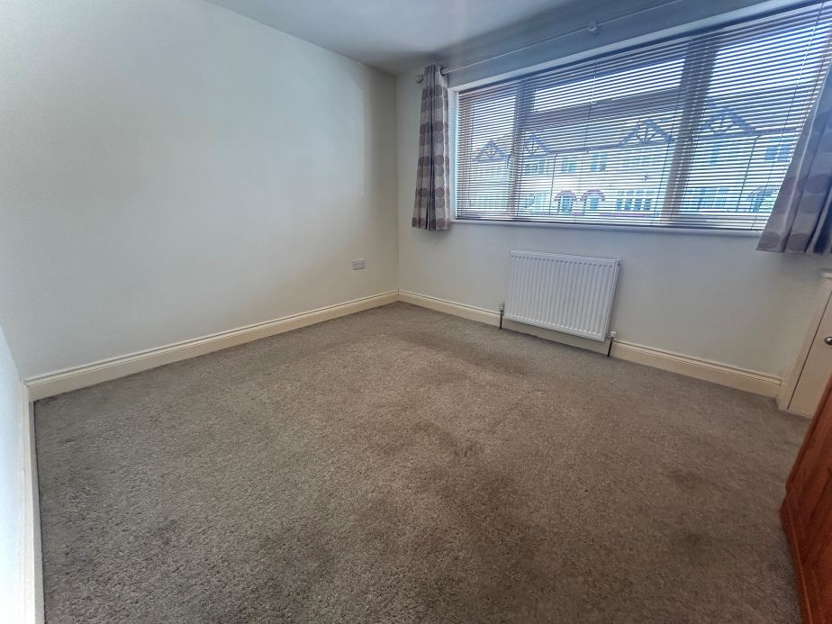 Property photo 3 of 8 30B1D8Ac-7613-4A6E-8F9C-D72C9499818D.Jpg