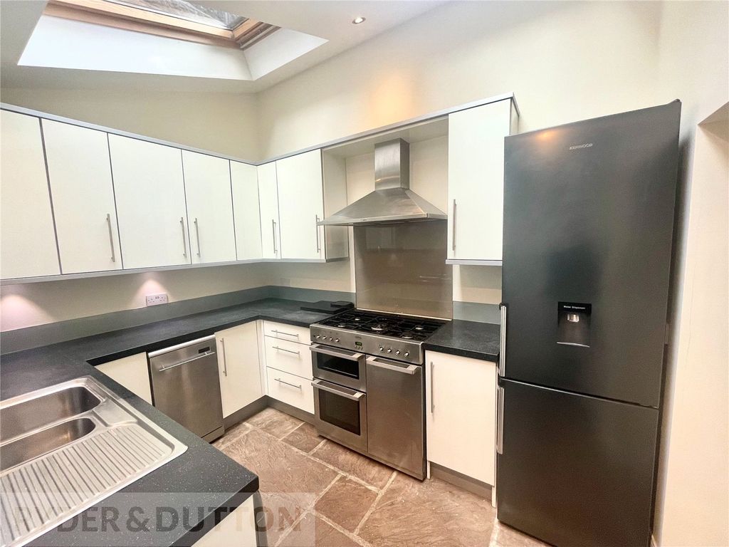 Property photo 3 of 24 Kitchen