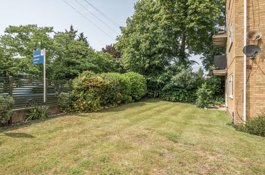 Property photo 3 of 14 1304262-5-6840860...