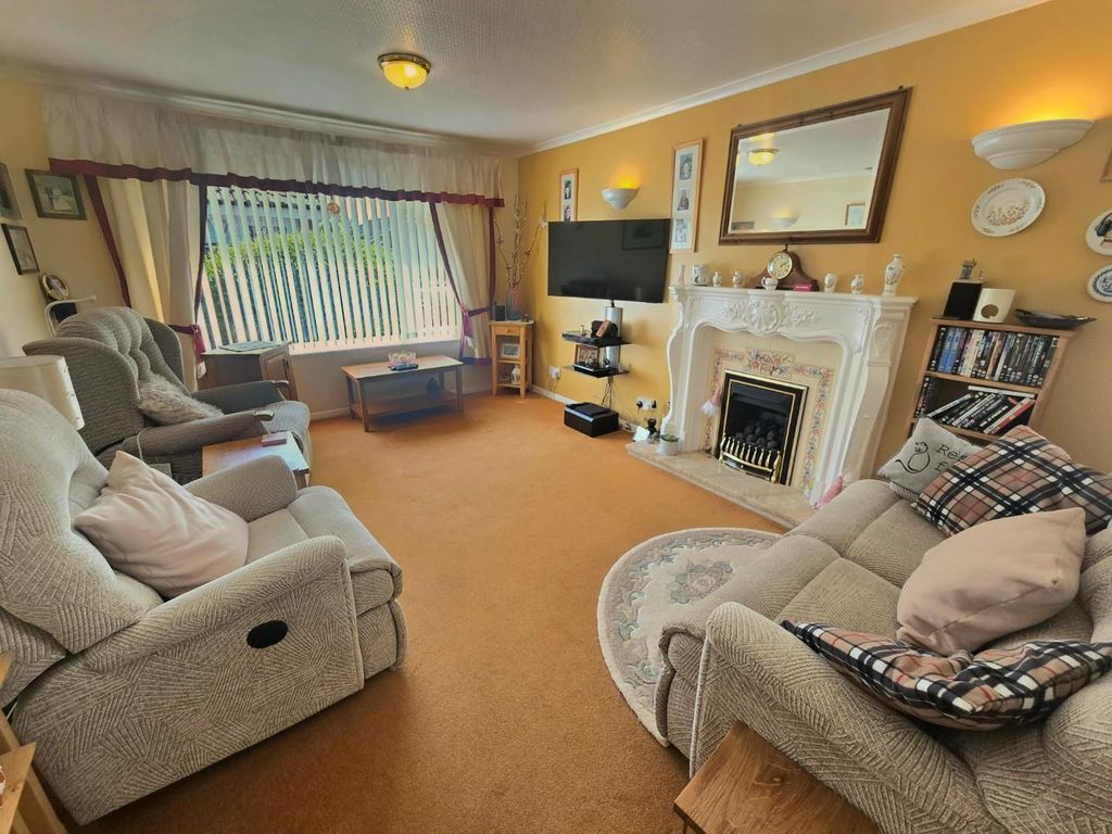 Property photo 2 of 15 Living