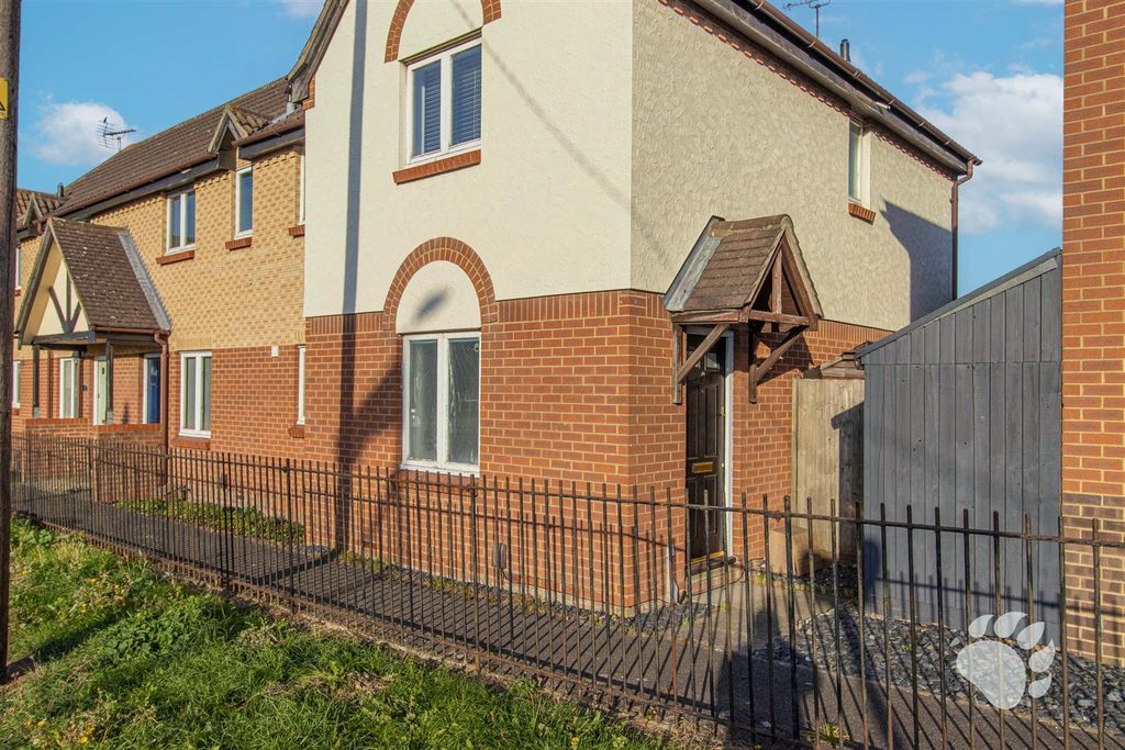 Property photo 1 of 14 Front